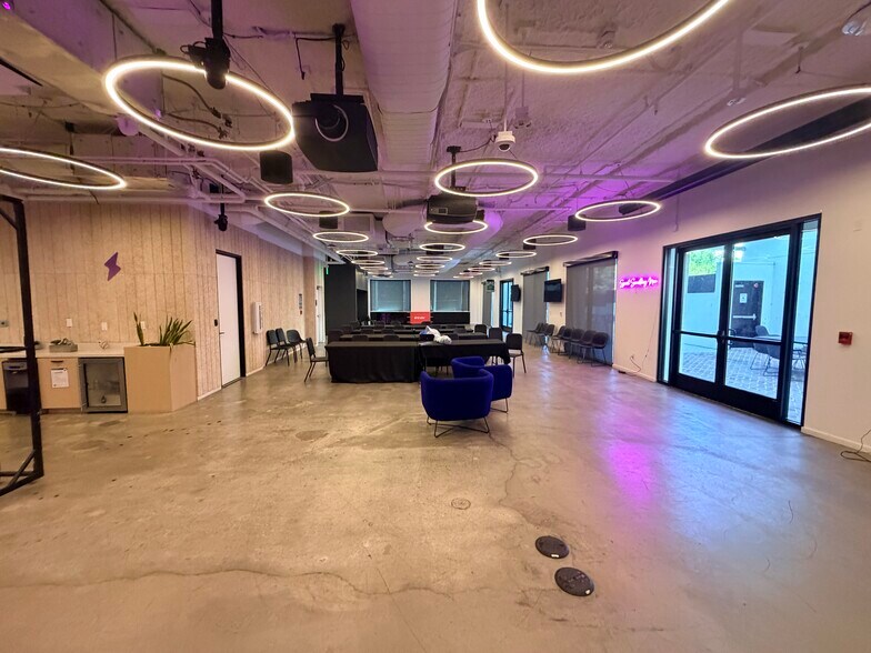 More Photos Of 8800 W Sunset Blvd, West Hollywood Office For Lease