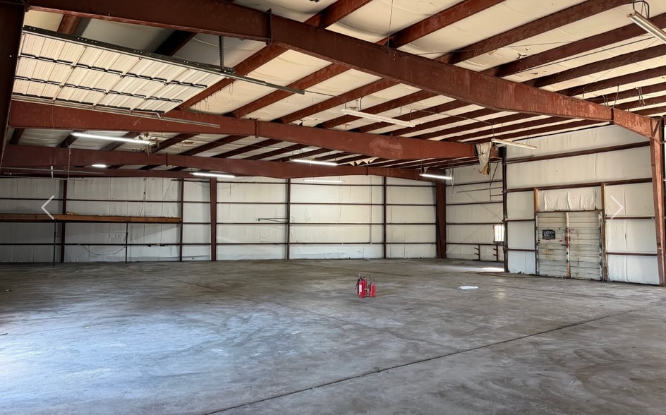 More Photos Of 820 E Fee Ave, Melbourne Warehouse For Lease