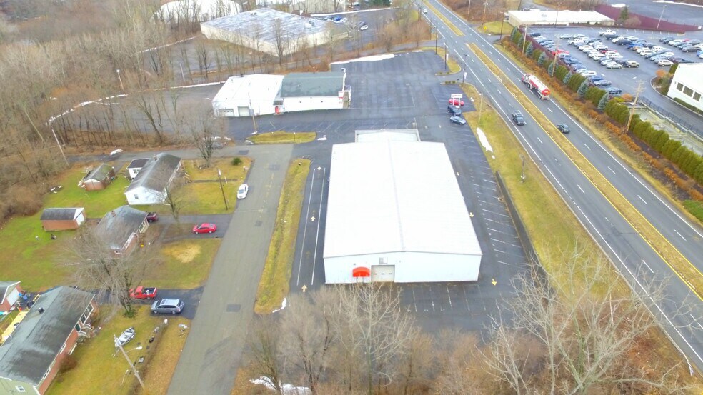 More Photos Of 2934 US Route 9W, New Windsor Township Auto Dealership For Sale