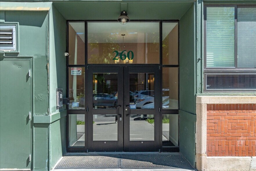 More Photos Of 260 A Washington Ave, Albany Apartments For Sale