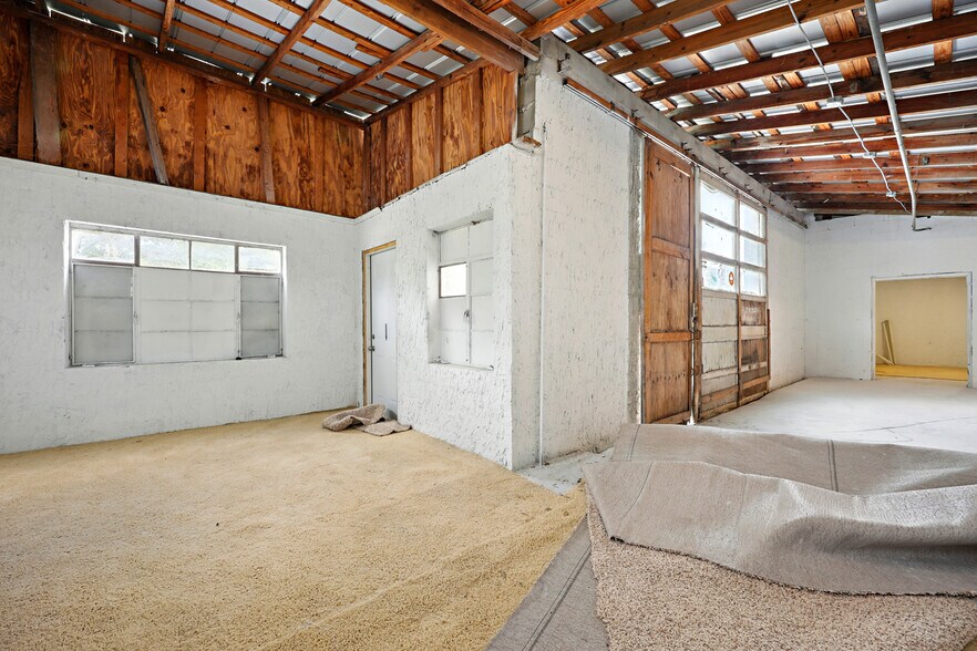 More Photos Of 1321 St Johns Ave, Palatka Service For Sale