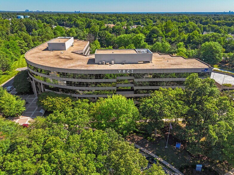 More Photos Of 3975 Fair Ridge Dr, Fairfax Office For Sale