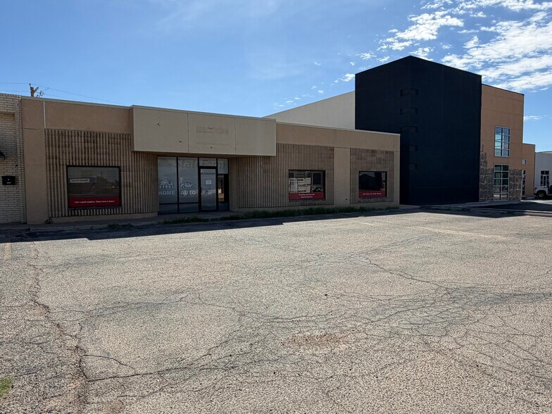 More Photos Of 2506 N Grandview Ave, Odessa Office For Lease