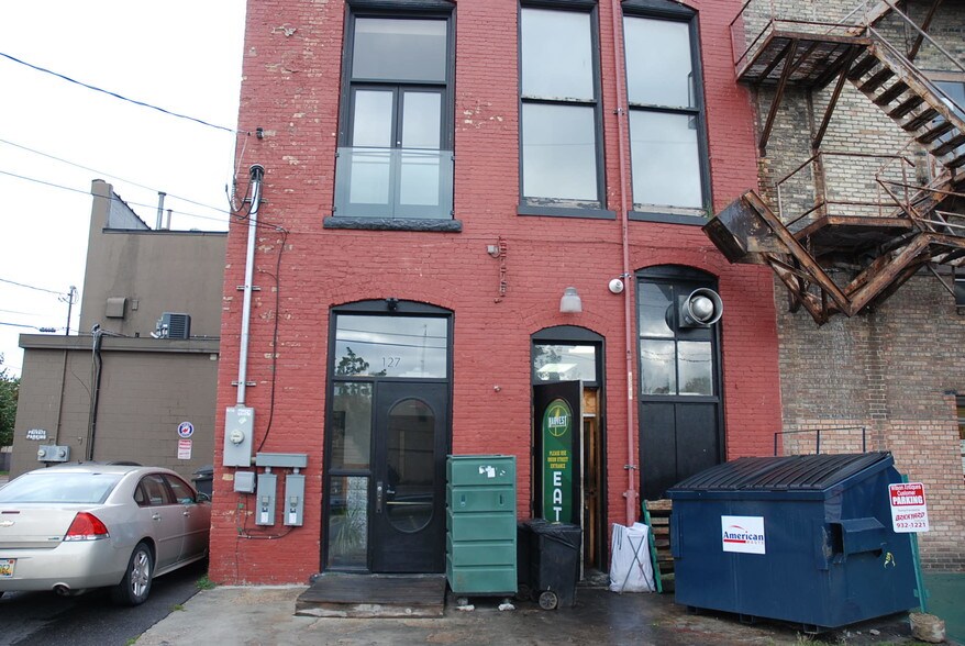 More Photos Of 127 S Union St, Traverse City Restaurant For Sale
