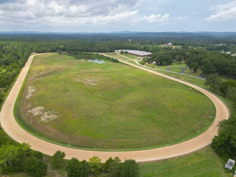Primary Photo Of 188 Lemay Pl, Hot Springs National Park Horse Stables For Sale