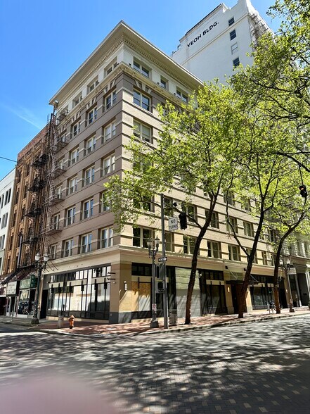 More Photos Of 500-510 SW 5th Ave, Portland Loft Creative Space For Lease