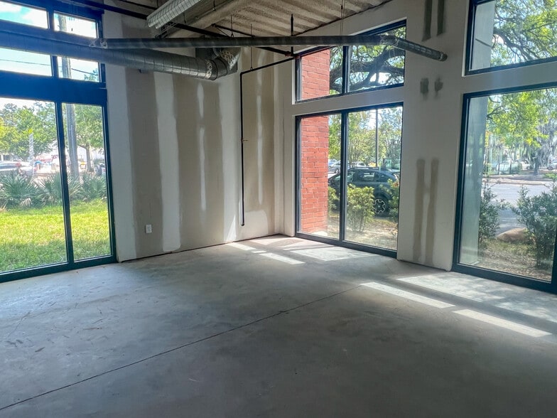 More Photos Of 1861 Ashley River Rd, Charleston Self Storage For Lease