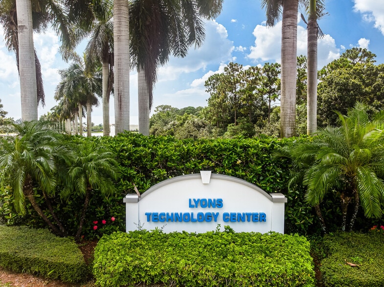 More Photos Of 4800 Lyons Technology Pky, Coconut Creek Warehouse For Sale
