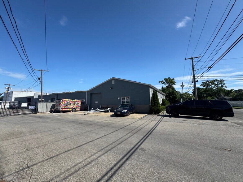 More Photos Of 41 Degnon Blvd, Bay Shore Manufacturing For Sale