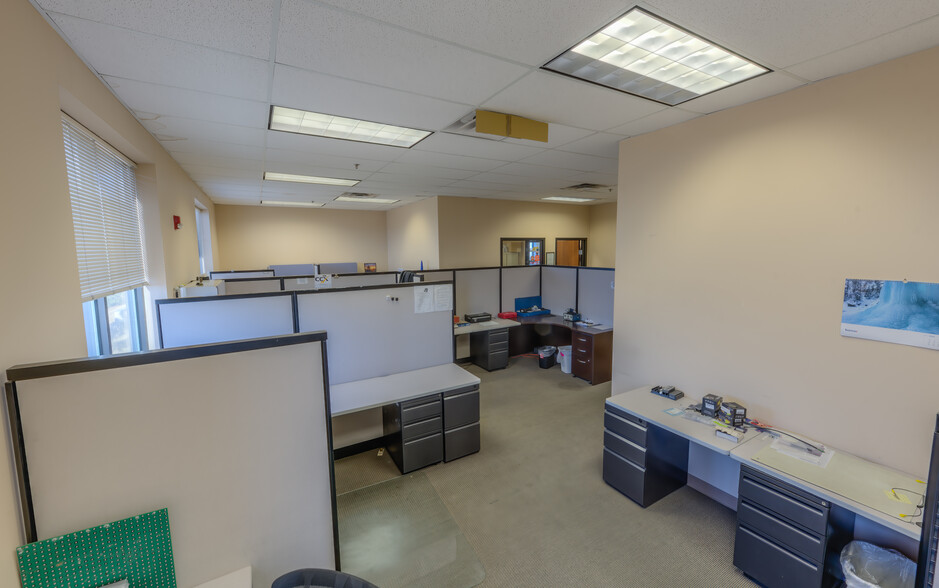 More Photos Of 1399 Horizon Ave, Lafayette Research And Development For Sale