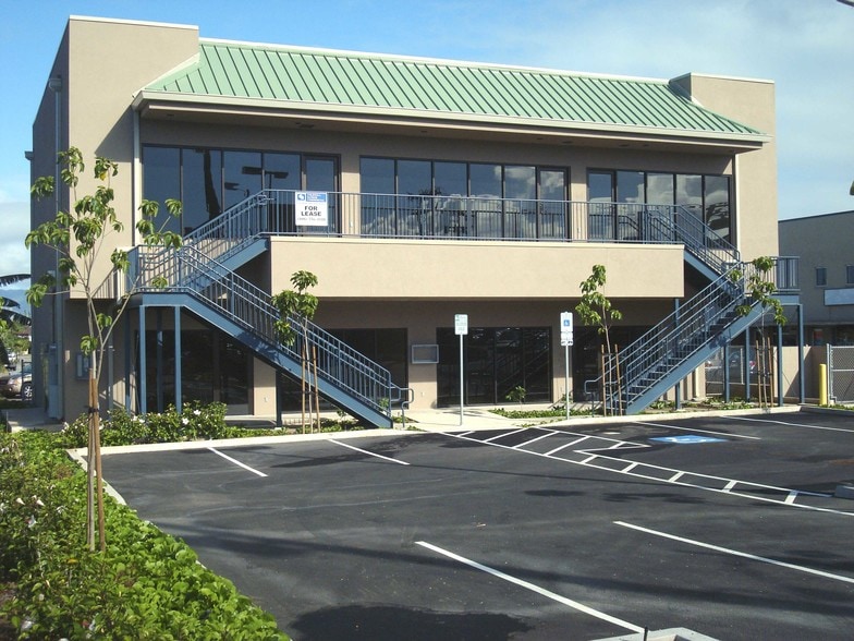 More Photos Of 98-104 Kanuku St, Aiea Storefront Retail Office For Lease