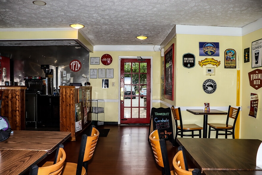 More Photos Of 3313 Old Forest Rd, Lynchburg Restaurant For Sale