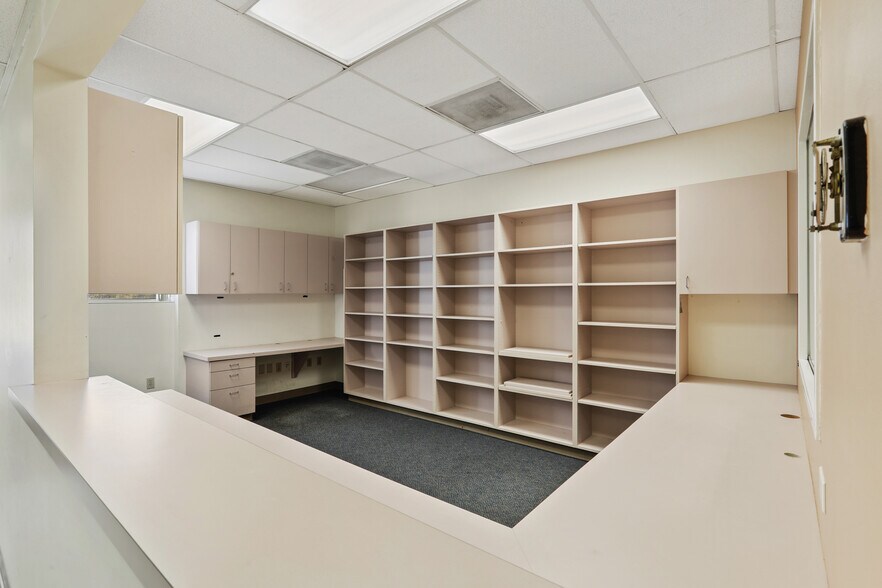 More Photos Of 1760 Termino Ave, Long Beach Medical For Lease