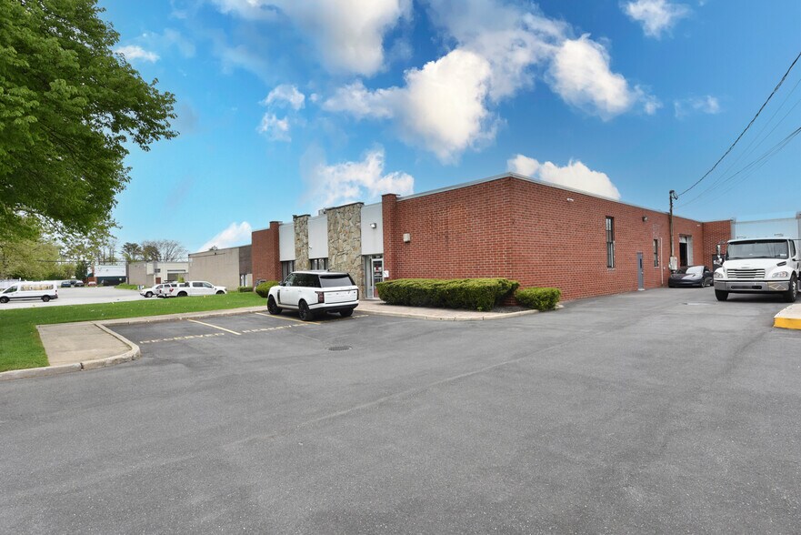 More Photos Of 1565 Ocean Ave, Bohemia Manufacturing For Sale