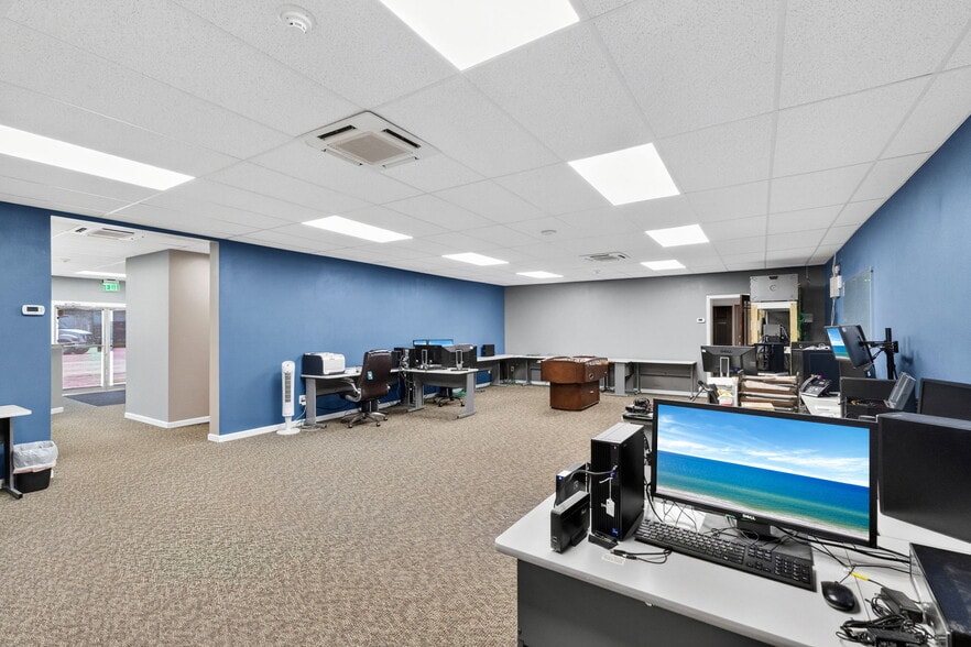 More Photos Of 80 S Mccall Rd, Englewood Office For Sale