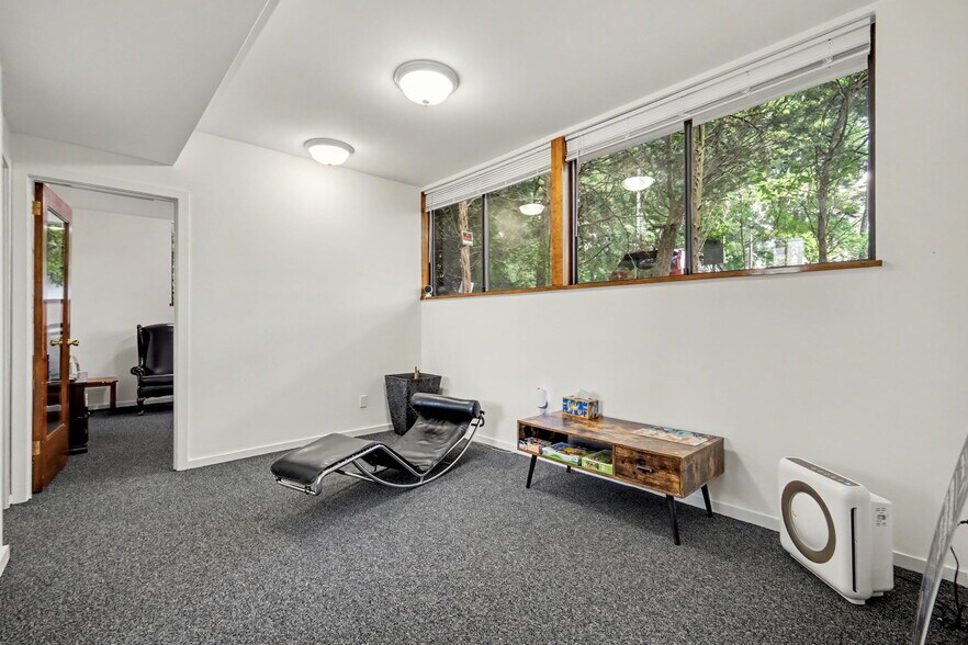 More Photos Of 93 Cherry St, New Canaan Medical For Sale