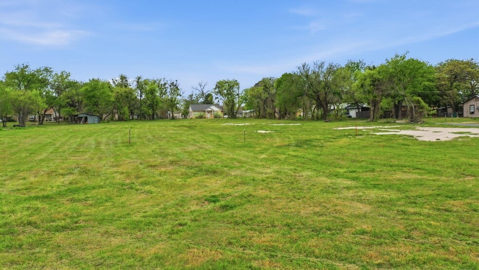 More Photos Of 955 N Ollie St, Stephenville Land For Sale