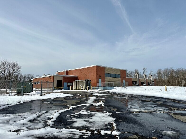 More Photos Of 55 Cox Rd, Williamstown Schools For Sale