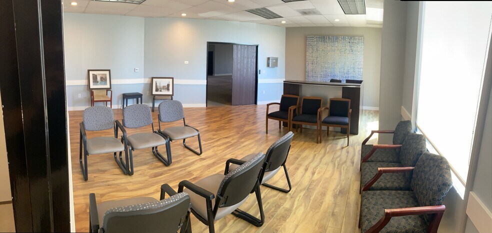 More Photos Of 1950 E 17th St, Santa Ana Office For Lease