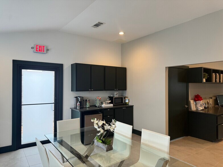 More Photos Of 4739 Merwin St, Houston Office For Lease