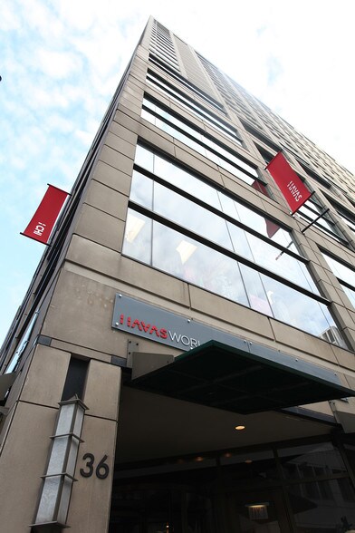 More Photos Of 36 E Grand Ave, Chicago Office For Lease