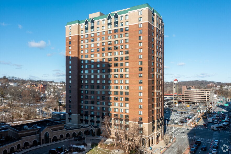 More Photos Of 15-27 Bank St, White Plains Apartments For Lease