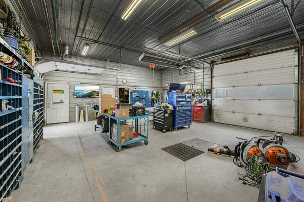 More Photos Of 30 Industrial Dr, Sylvan Lake Service For Lease