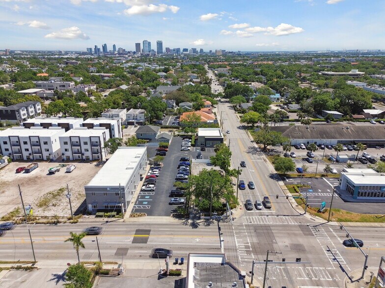 More Photos Of 3019 W Azeele St, Tampa Loft Creative Space For Sale