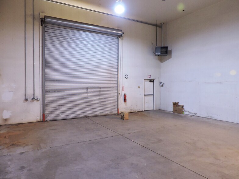 More Photos Of 500 S Willard St, Cottonwood Distribution For Lease