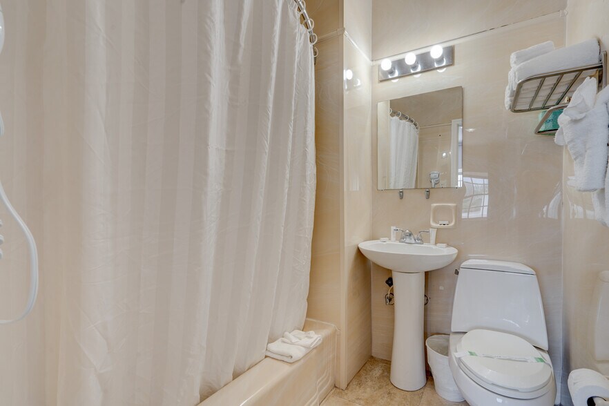 More Photos Of 1680 James Ave, Miami Beach Hotel For Sale