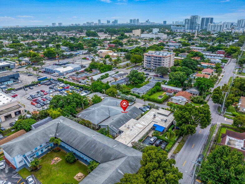 More Photos Of 1845 Garfield St, Hollywood Assisted Living For Sale