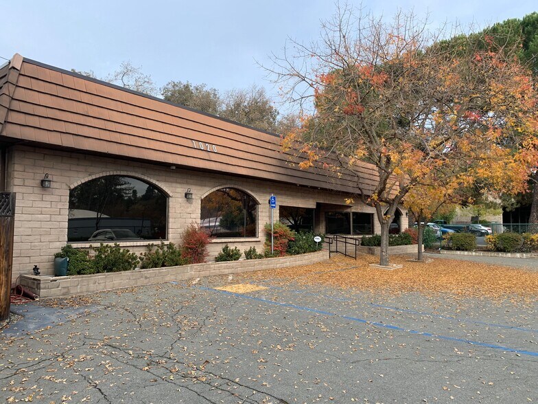 Primary Photo Of 1020 Aileen St, Lafayette Office Residential For Lease