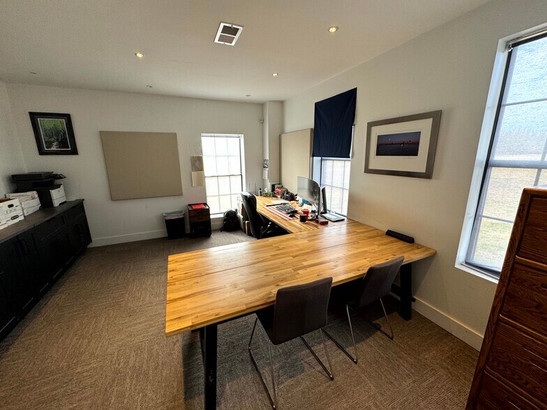 More Photos Of 222 Quality Dr, Byhalia Warehouse For Sale