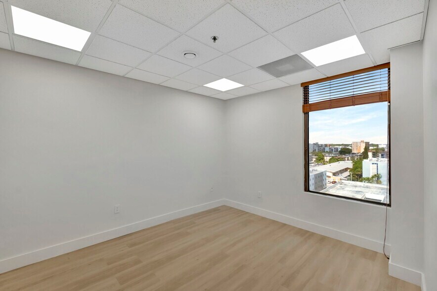 More Photos Of 12550 Biscayne Blvd, North Miami Medical For Sale