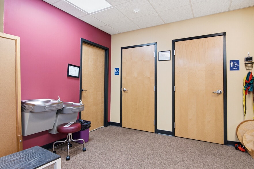 More Photos Of 115 Akers Farm Rd, Christiansburg Medical For Lease