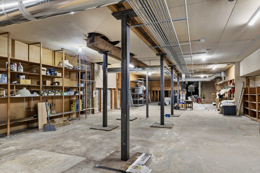 More Photos Of 1309-1311 1st St S, Nampa Storefront Retail Office For Lease