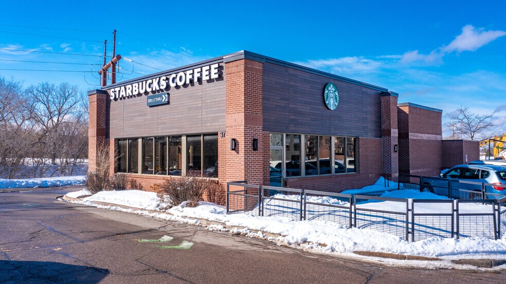 More Photos Of Starbucks, Saint Anthony Fast Food For Sale