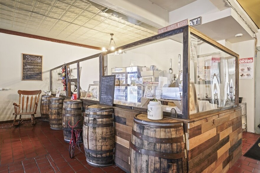 More Photos Of 165 Madison Ave, Albany Storefront Retail Residential For Sale