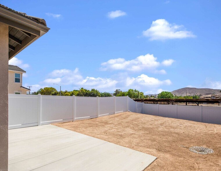 More Photos Of 5824 Persepolis Ct, Riverside Multifamily For Sale