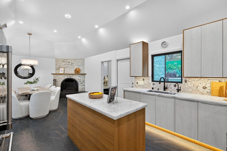 More Photos Of , Tujunga Multifamily For Sale