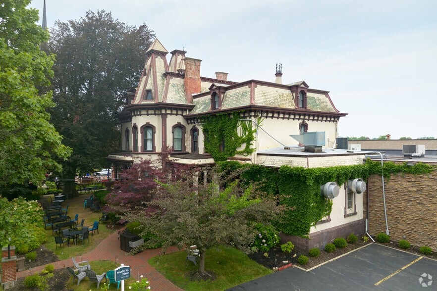 More Photos Of 1 E Church St, Fairport Restaurant For Sale