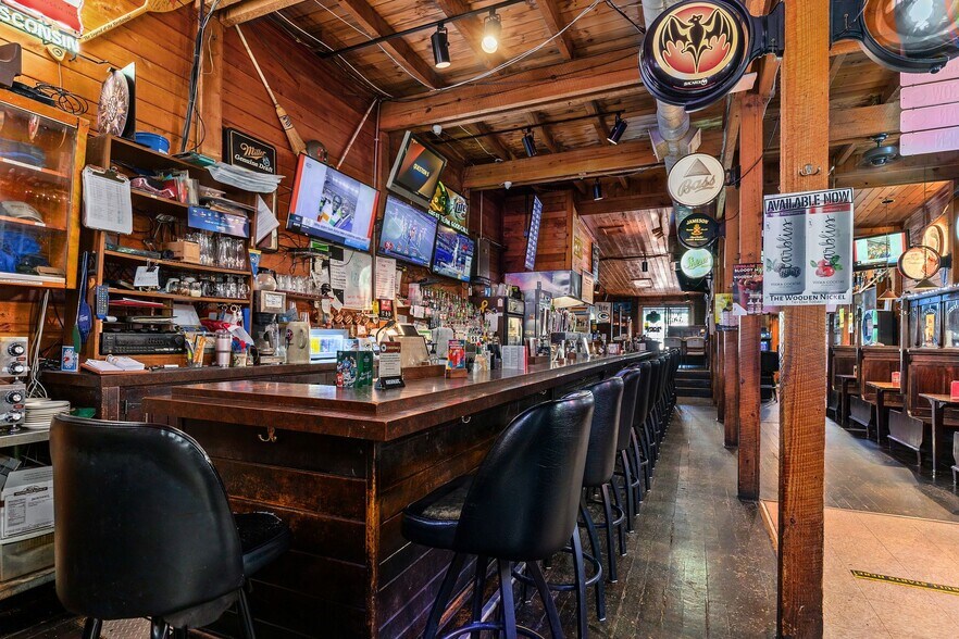 More Photos Of 217 E College Ave, Appleton Restaurant For Sale