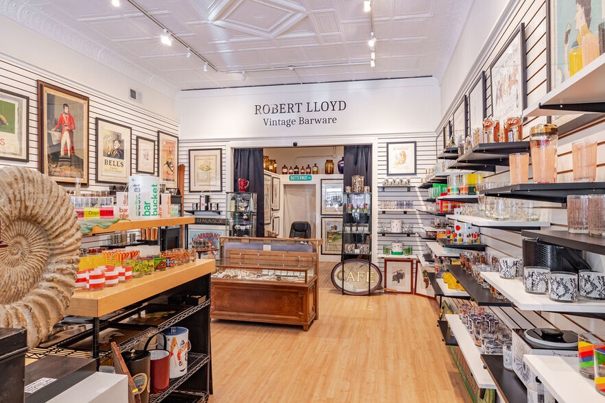 More Photos Of 14 Railroad St, Great Barrington General Retail For Sale