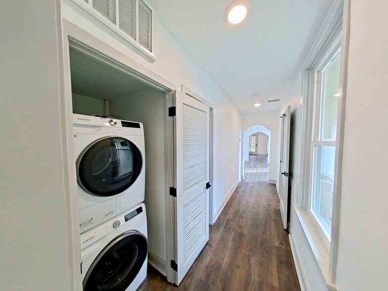More Photos Of 201 Rochelle Ave, Philadelphia Multifamily For Sale