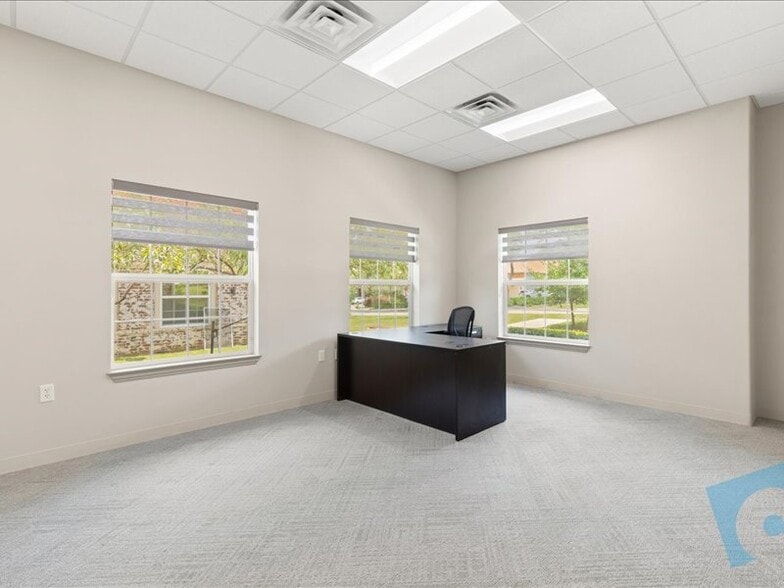 More Photos Of 210 Miron Dr, Southlake Medical For Lease