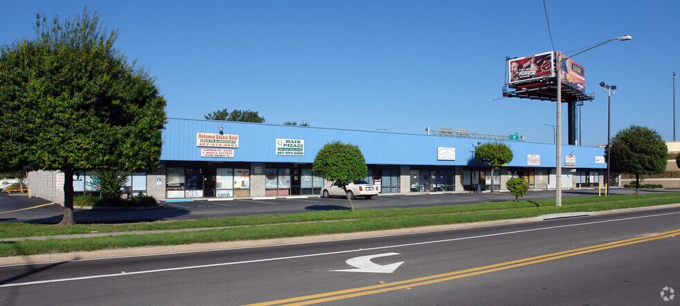 More Photos Of 400 N Pine Hills Rd, Orlando Unknown For Lease
