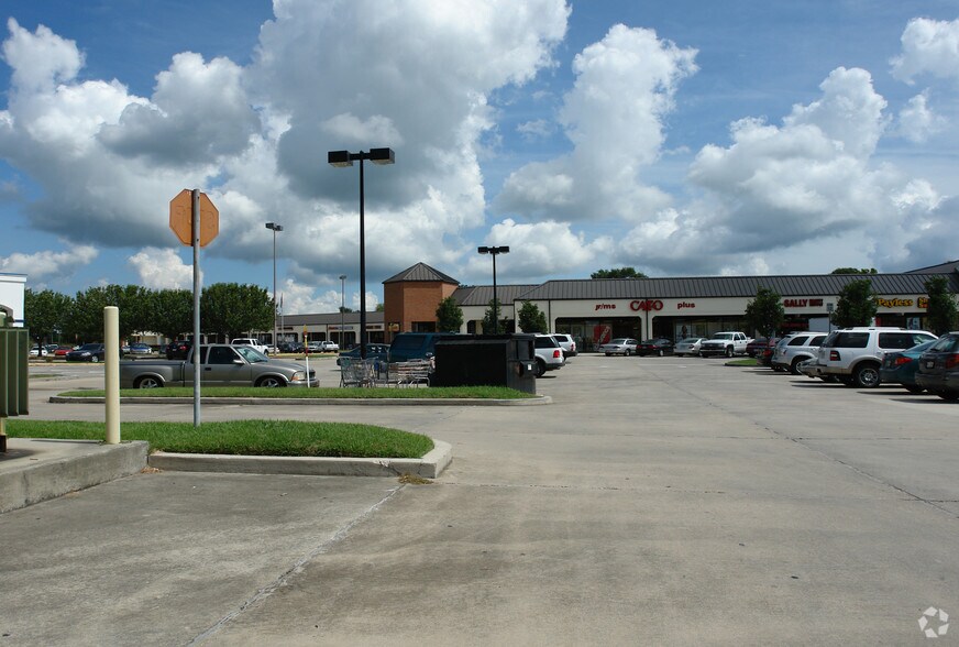 More Photos Of 1800 W Airline Hwy, La Place Unknown For Lease