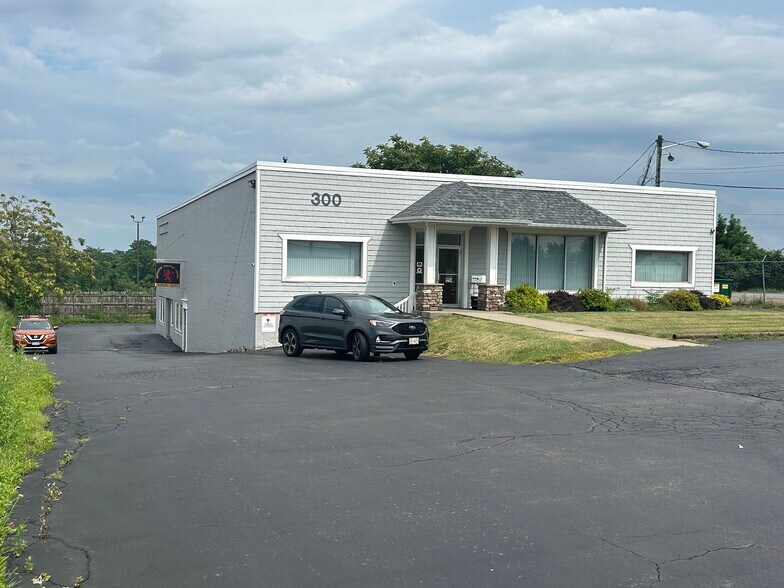 More Photos Of 300 Buell Rd, Rochester Loft Creative Space For Sale