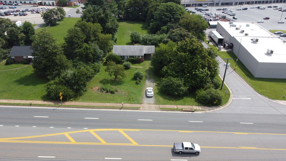 More Photos Of 4023 S Amherst Hwy, Madison Heights Land For Sale