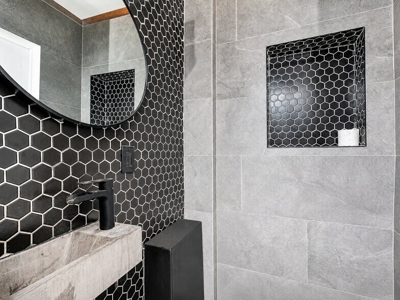 More Photos Of 7025 NW 7th Ave, Miami Research And Development For Sale